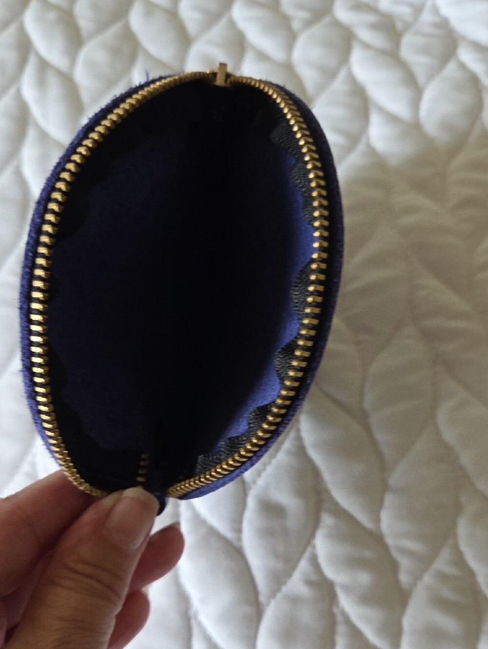 Portland Leather Pebbled Blue Gordita Pouch - Picture 3 of 3
